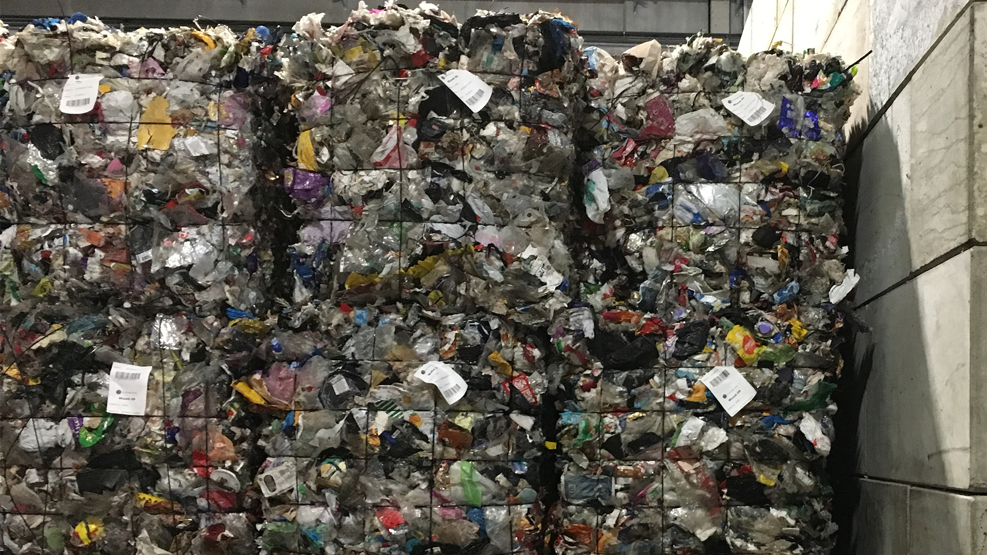 Fotograf: Erik Westin
Bildbyrå: Getty Images Balar med plastavfall.