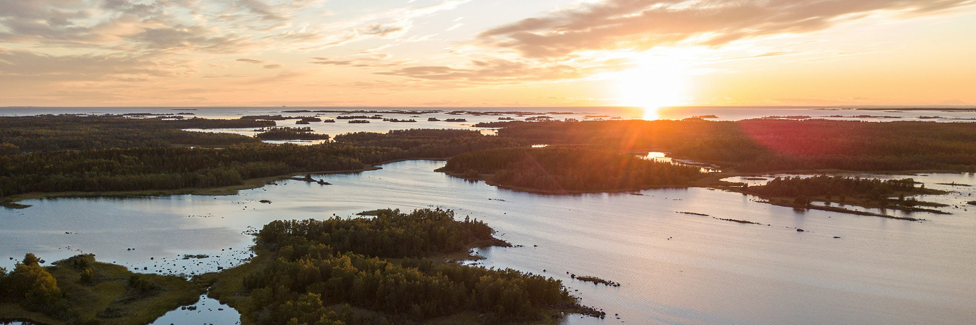 Fotograf: Hendrik Morkel
Bildbyrå: Unsplash Solnedgång över Kvarkens skärgård