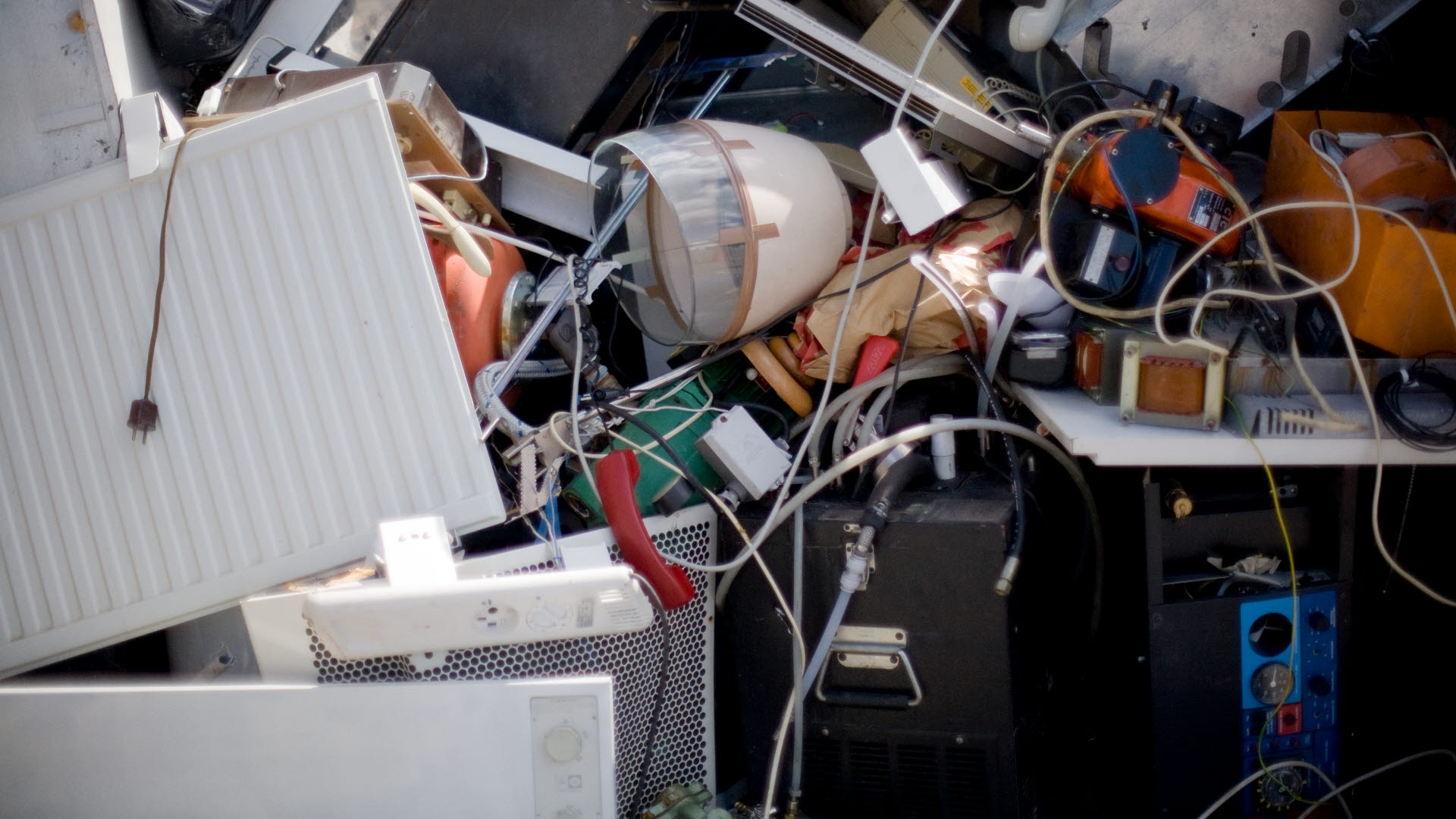 Fotograf: Johan Ödmann
Bildbyrå: Johnér Fylld container på återvinningscentral, Stockholm